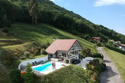 Image de Contemporaine, Clim, Piscine chauffée. Vue à 180° sur le lac, 8 personnes