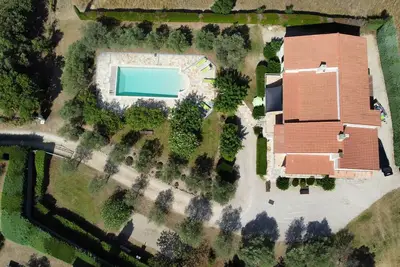 Image de Villa au Pied du Ventoux. . . Piscine Chauffée, Transats, Wi-Fi, Linges de Maison