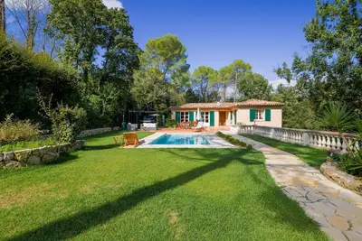 Image de Valbonne Villa au calme avec piscine magnesium