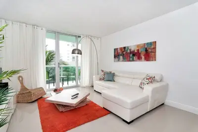 Image de Magnifique condo face à l'océan sur Hollywood Beach! ! !