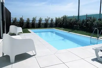 Image de Villa avec piscine sur la plage de Torreira, situé le long de l'estuaire.