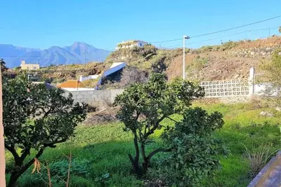 Image de Maison de campagne avec terrasse, jardin et vue sur la mer