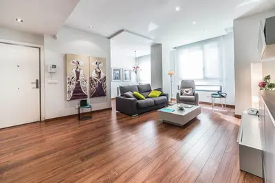 Image de Appartement calme à deux pas de la Plaza del Ayuntamiento