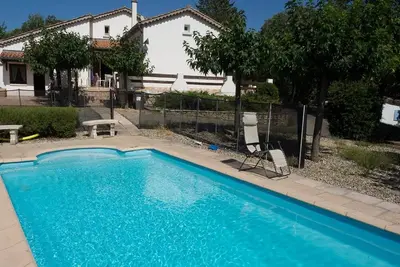 Image de Gîte avec vue sur la rivière, Uzer