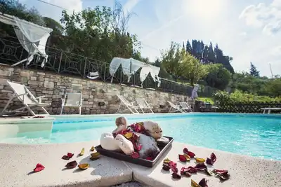 Image de Villa Nuba, résidence Bonfigli, salle de spa, wifi, cheminée, piscine écologique, à 5min du centre