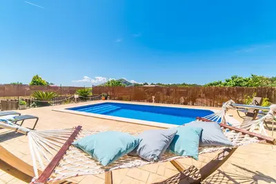 Image de Maison près de la mer Goya avec piscine à Alcudia