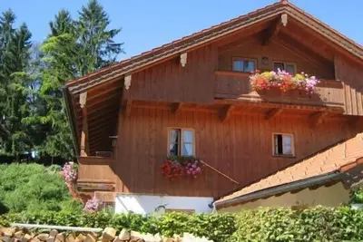 Image de Petit appartement de vacances confortable à Steinbach entre Bad Tölz et Lenggries