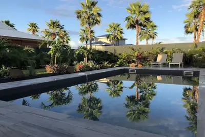 Image de Villa + piscine proche plage des raisins clairs et du golf  de St Francois