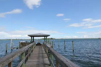 Image de Cozy Cottage Old Florida Style sur le lagon d'Indian River