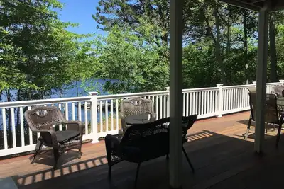 Image de Wequaquet Lake Dream avec ponton privé, regardez notre vidéo! Renseignez-vous sur les promotions!
