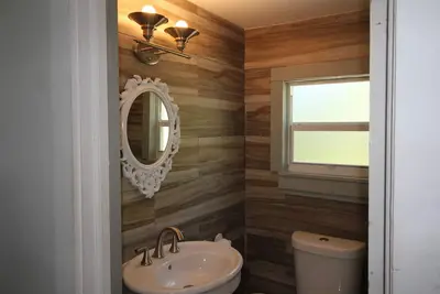 Image de Cottage confortable avec une chambre sur le lagon d'Indian River \"Old Florida Charm\"