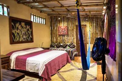 Image de Bambu - Villa de surf privée sur la côte Pacifique