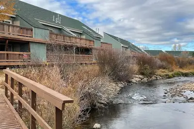 Image de Magnifique Fraser Co près de Winter Park condo 2 chambres