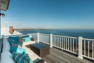 Image de Superbe maison en bord de mer audacieuse, vues spectaculaires 3 chambres 3 salles de bain complètes