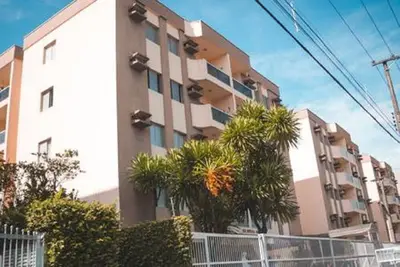 Image de Appartement confortable, 02 chambres, à 500 mètres de la plage d'Enseada, Guarujá / Sp
