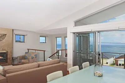 Image de Surf Mist - duplex contemporain en bord de mer