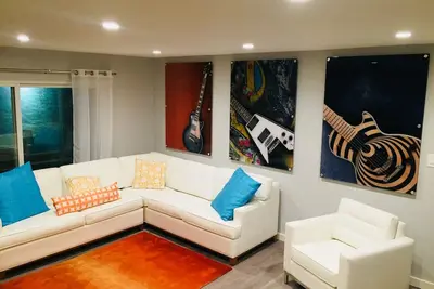 Image de Condo de musique Atx haut de gamme à East Austin, à quelques minutes du centre-ville