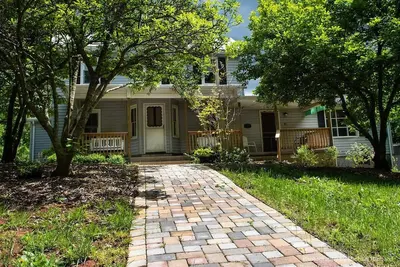 Image de Spéciaux d'été sur la maison de campagne à proximité des attractions panoramiques et des monts Massanutten.