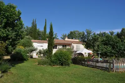 Image de Grande maison avec piscine en pleine nature, à 7mn du village de Callian