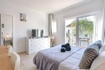 Studio Benavista - El Paraiso