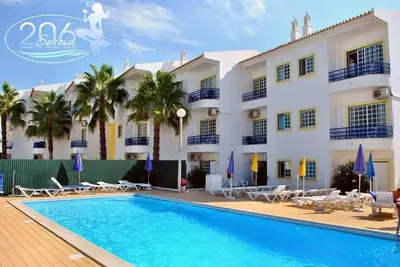 Image de Appartement à Albufeira, Praia da Oura avec piscine et très bien situé
