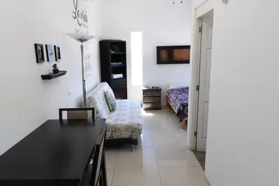 Image de Appartement Bourbon, à 3 pâtés de maisons du Malecon