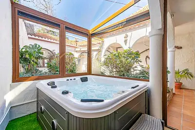 Image de Luxueux chalet des Canaries avec jacuzzi, barbecue, Wifi gratuit, télévision satellite et bien plus encore