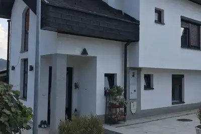 Image de Villa de luxe avec vue sur la montagne