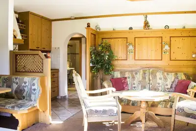 Image de Ferienwohnung -Alexander- (43qm), Balkon, Kochnische, 1 Schlaf- und 1 Wohnzimmer, max 2 Personen