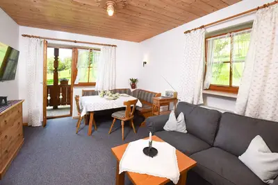 Image de Ferienwohnung \"Vroni\" (50qm), Balkon, Küche extra, 1 Schlaf- und 1 Wohnzimmer, max 2 Personen