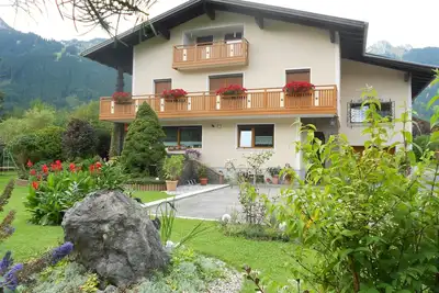 Image de Appartement avec 4 edelweiss attribué pour 2-4 personnes à Höfe près de Reutte