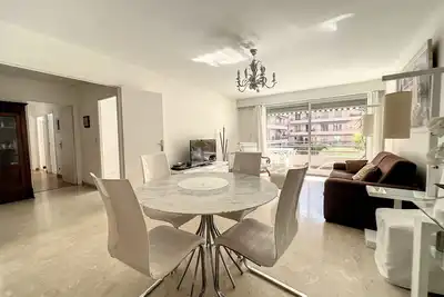 Image de Roger'S Home Massena grand 3 p. +terrasse+Parking possible en sous-sol (+100€/7j)