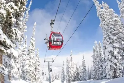 Image de Condos du centre-ville d'Aspen - 4 chambres. Transport aéroport gratuit. Concierge de ski.