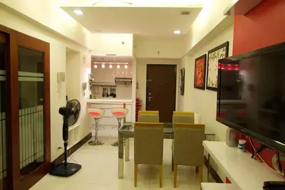 Image de Condo de luxe à Forbeswood Parklane Bgc The Fort