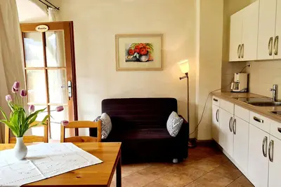 Image de Fewo Haaralm (40qm), Terrasse, Kochnische, 1 Schlaf- und 1 Wohn-/Schlafzimmer, max 3 Personen