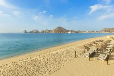 Image de Luxe Ocean Front 3bed / 2 salles de bain avec le meilleur emplacement de plage! ! Seulement 450 $ / nuit