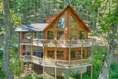 Image de Sky High Lodge - Blue Ridge Mountains / Vues spectaculaires sur le lac! / Aska Adventure