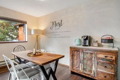 Image de Nouvelle Liste! Suite Pet Friend avec kitchenette et accès facile à la plage!