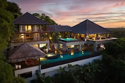Image de Luxueuse villa avec vue sur l'océan, 8 chambres, pour 19 personnes
