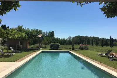 Image de Ancien moulin élégamment rénové près de Saint Rémy de Provence