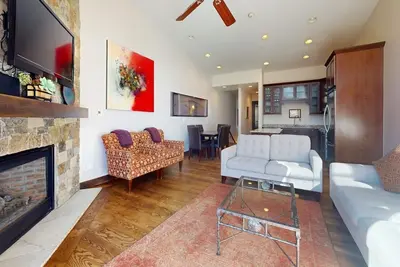 Image de Parfait pour la famille, les amis | Le point de repère | L219