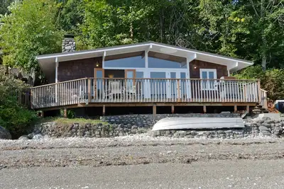 Image de Canal Hood, cabine de plage Octopus Hole. 315 'Cove avec des huîtres!