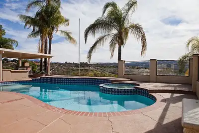 Image de Domaine privé Ranch Temecula Wine Country Ranch avec piscine. Spa et vue!