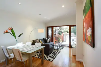 Image de Frais propre et lumineux - Newtown house opp park, marche de la gare