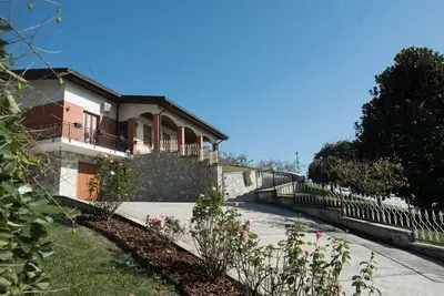 Image de Casa Serena - Villa rétro / classique unique dans la région viticole près de Milan Terrace View