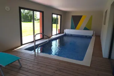 Image de Maison piscine intérieure privée chauffée toute l'année et sans vis à vis