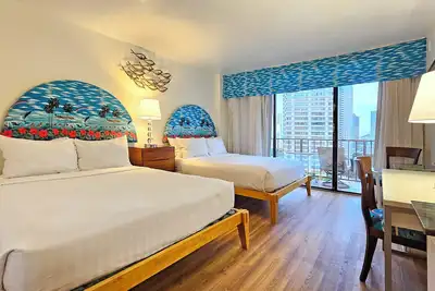 Image de Magnifique Et Bien SITUÉ À Aqua Palms - Waikiki