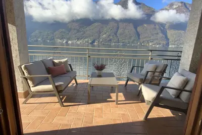 Image de Quai Pour Bateau Et Sports Nautiques, luxe au bord du lac, vues magnifiques, près de Bellagi
