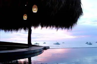 Spécial septembre! Casa Bella Beachfront Villa De Cortez rez de chaussée