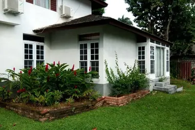 Image de La Rock Villa offre une ambiance relaxante et tropicale.